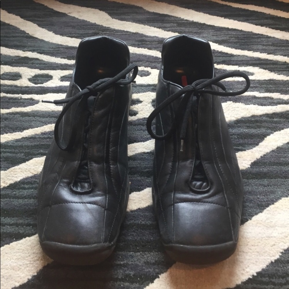 Mens Prada sneakers size 12. Good condition.